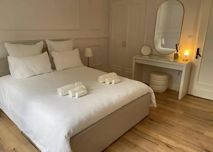 Villa T5 Avec Jacuzzi Proche Centre Darcy *