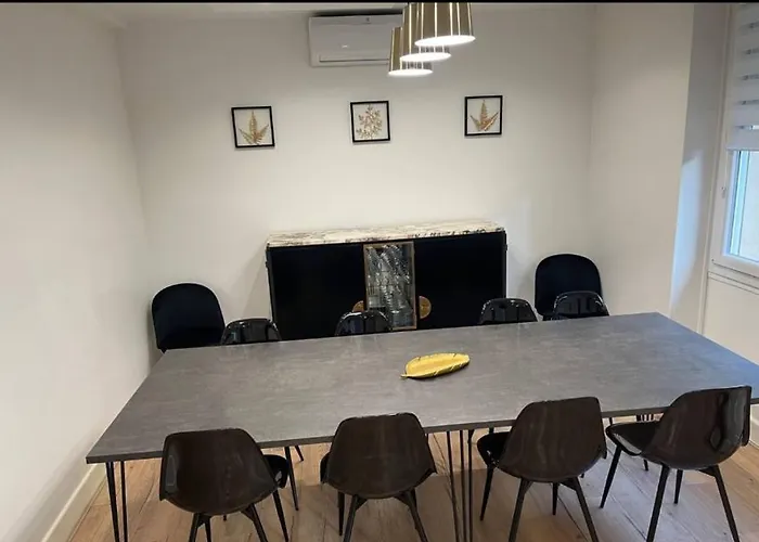 T5 Avec Jacuzzi Proche Centre Darcy *